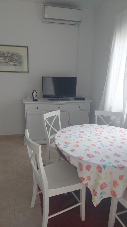 Meriko Apartment