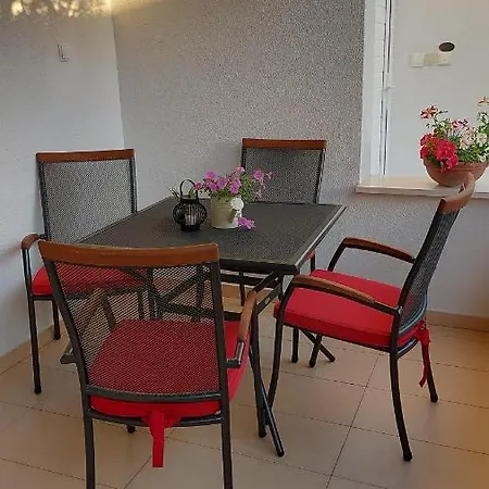 Apartmani Meriko Kastela Exterior photo