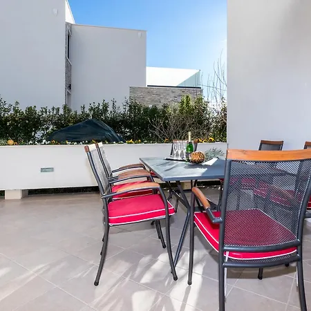 Apartmani Meriko Kastela Exterior photo